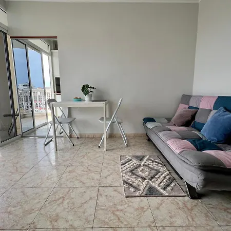 Americas Sea View And Daire